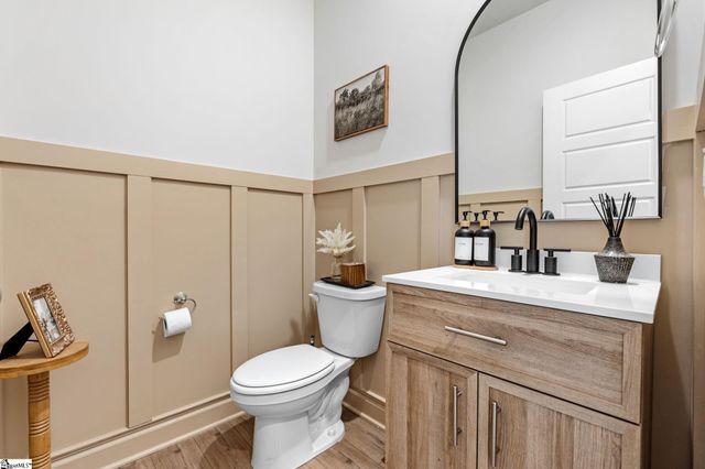 809 Elgon Walk Drive, Fountain Inn, SC 29644