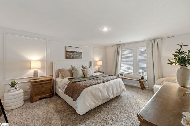 809 Elgon Walk Drive, Fountain Inn, SC 29644