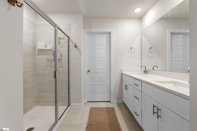 809 Elgon Walk Drive, Fountain Inn, SC 29644