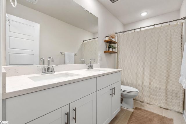 809 Elgon Walk Drive, Fountain Inn, SC 29644