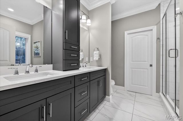 656 Clear Brook Drive, St Louis, MO 63122