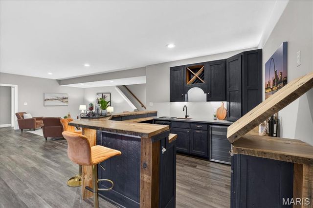 656 Clear Brook Drive, St Louis, MO 63122