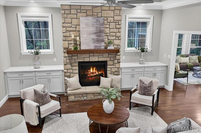 656 Clear Brook Drive, St Louis, MO 63122