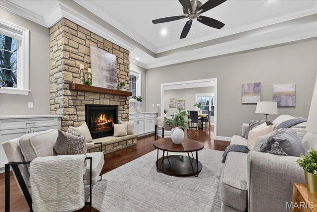 656 Clear Brook Drive, St Louis, MO 63122