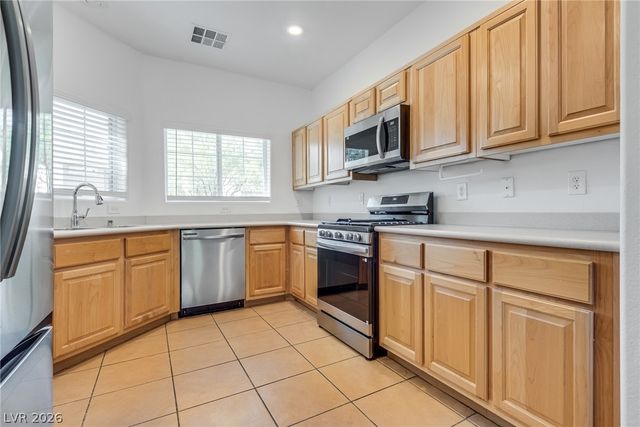 9182 Sunken Meadow Avenue, Las Vegas, NV 89178