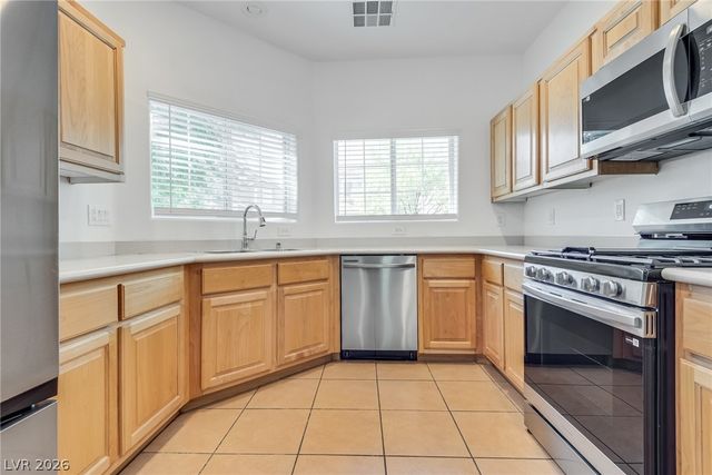 9182 Sunken Meadow Avenue, Las Vegas, NV 89178