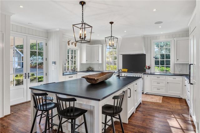 2889 Bakers Farm Road, Atlanta, GA 30339