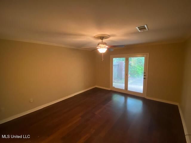 14 Robinwood Place, Jackson, MS 39211