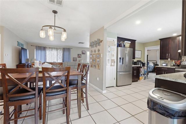 69 CRYSTAL DRIVE, Debary, FL 32713