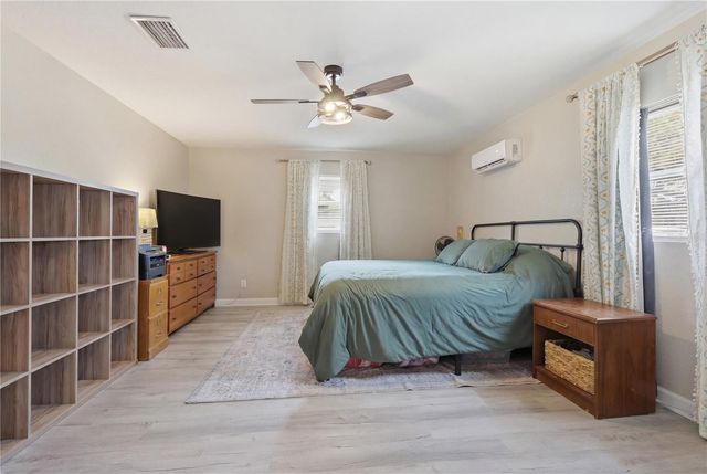 69 CRYSTAL DRIVE, Debary, FL 32713