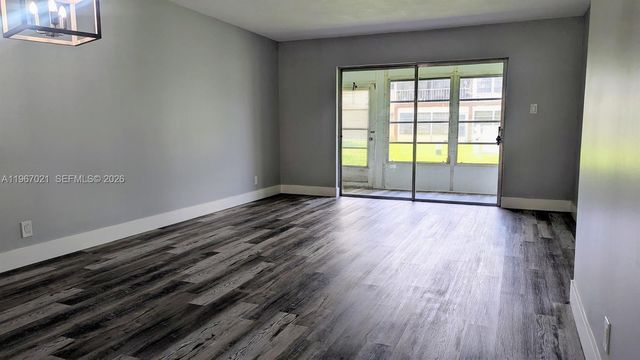 7600 NW 5th Pl 108, Margate, FL 33063