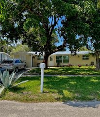 5809 Sullivan Road, Jupiter, FL 33458