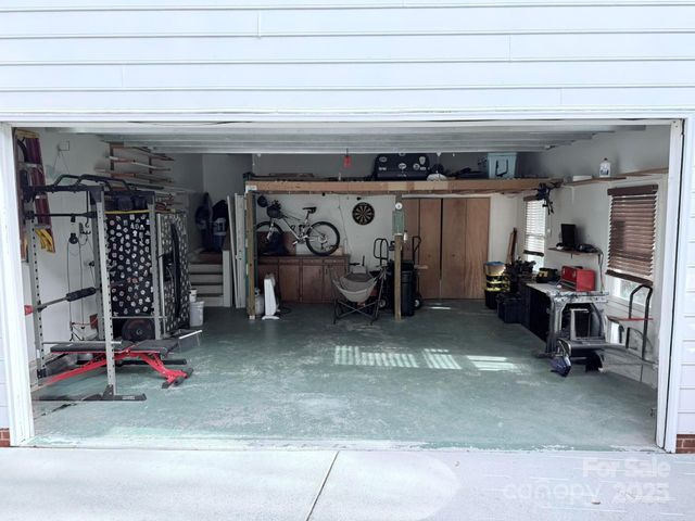 2010 Dembrigh Lane, Charlotte, NC 28262