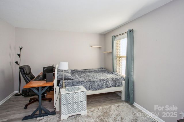 2010 Dembrigh Lane, Charlotte, NC 28262