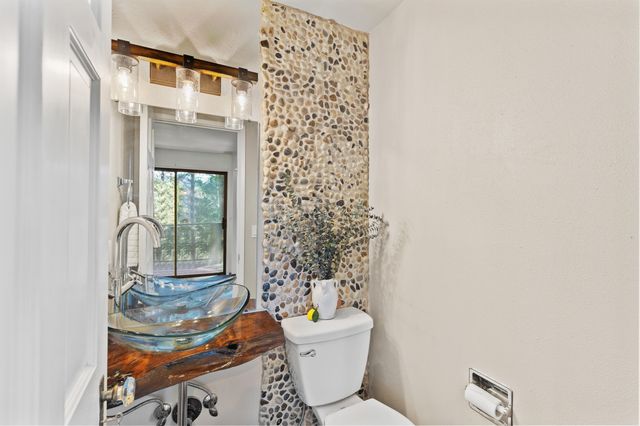 525 Ingalls Lane, Wilderville, OR 97543