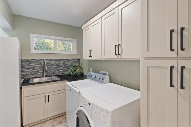 525 Ingalls Lane, Wilderville, OR 97543