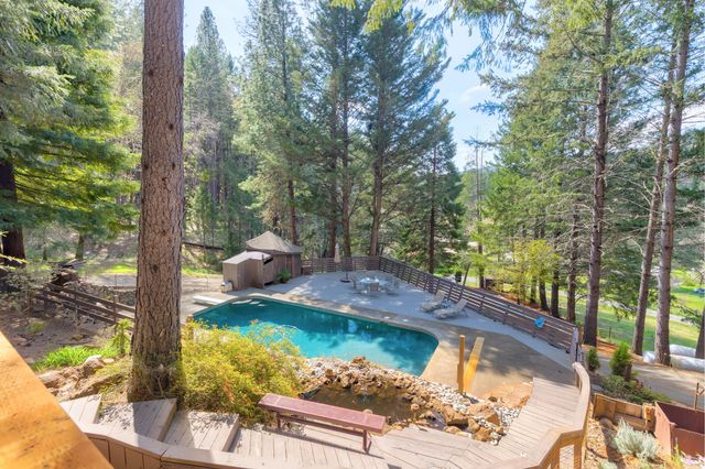 525 Ingalls Lane, Wilderville, OR 97543