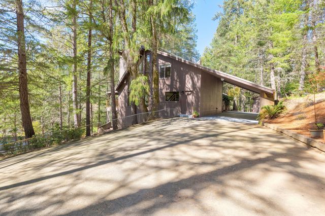 525 Ingalls Lane, Wilderville, OR 97543