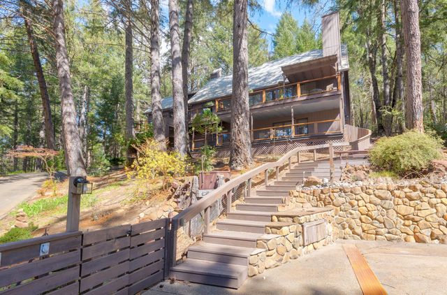 525 Ingalls Lane, Wilderville, OR 97543