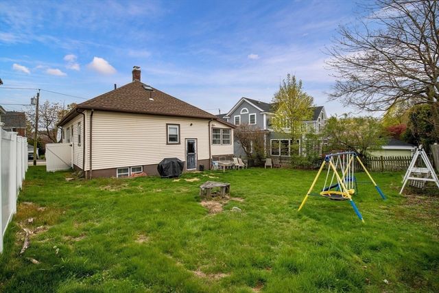 13 Wampatuck Rd, Quincy, MA 02169