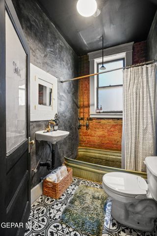 1137 Arizona Avenue, El Paso, TX 79902