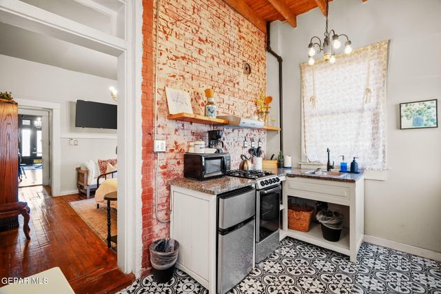 1137 Arizona Avenue, El Paso, TX 79902