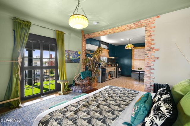 1137 Arizona Avenue, El Paso, TX 79902