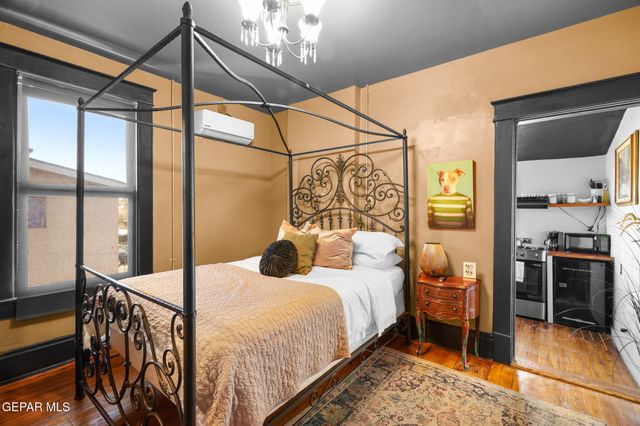 1137 Arizona Avenue, El Paso, TX 79902