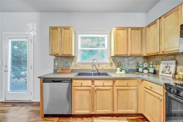 955 Pebble Creek Trail, Suwanee, GA 30024