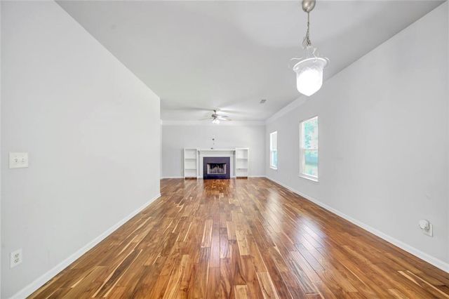 955 Pebble Creek Trail, Suwanee, GA 30024