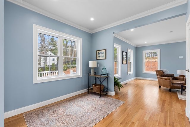 24 Marion St, Walpole, MA 02081