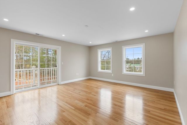 24 Marion St, Walpole, MA 02081