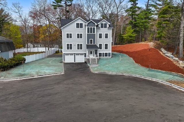 24 Marion St, Walpole, MA 02081