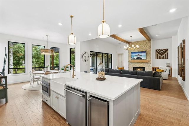 5008 Water Oak Way, Edmond, OK 73034