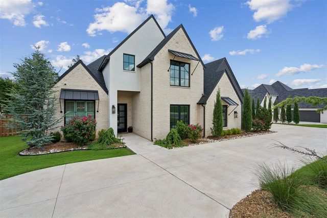 5008 Water Oak Way, Edmond, OK 73034