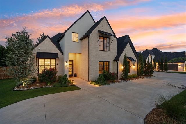5008 Water Oak Way, Edmond, OK 73034