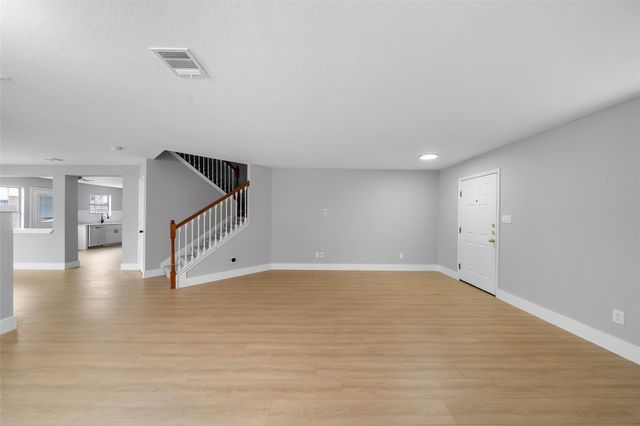 6718 Wild Pecan Trail, Houston, TX 77084