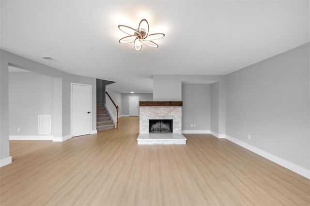 6718 Wild Pecan Trail, Houston, TX 77084