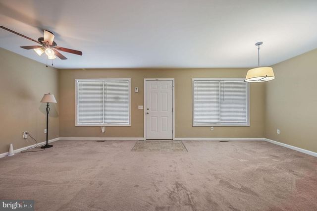 10 ROLLIN CT, Dover, DE 19901