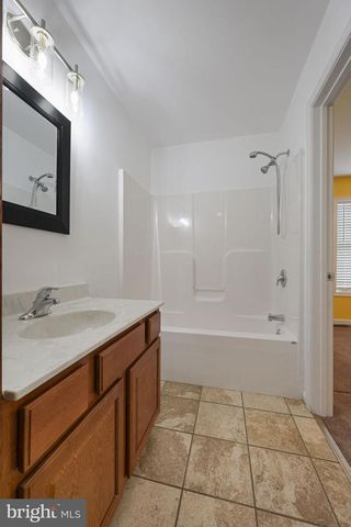 10 ROLLIN CT, Dover, DE 19901