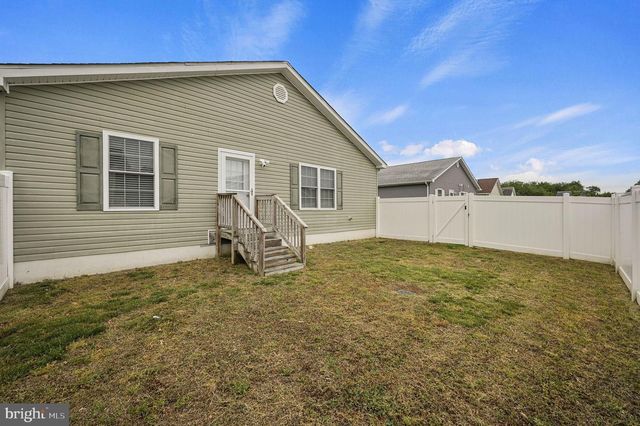 10 ROLLIN CT, Dover, DE 19901