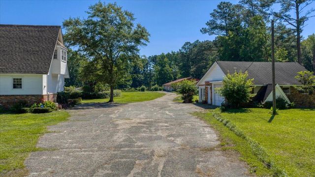 3121 Camden Highway, Sumter, SC 29153
