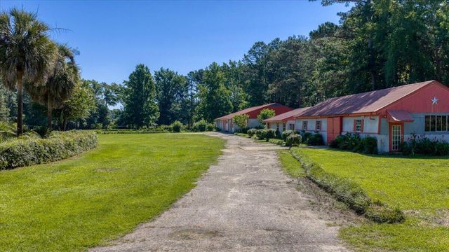 3121 Camden Highway, Sumter, SC 29153