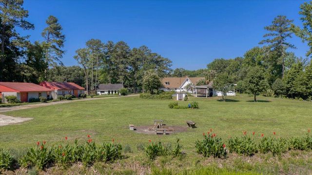 3121 Camden Highway, Sumter, SC 29153