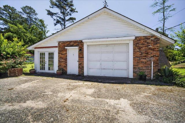 3121 Camden Highway, Sumter, SC 29153