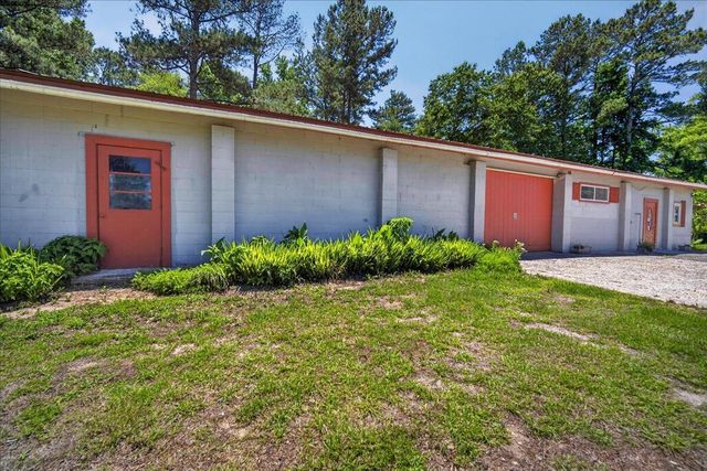3121 Camden Highway, Sumter, SC 29153