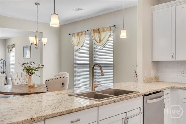 17 Shoefstall Street, Savannah, GA 31407