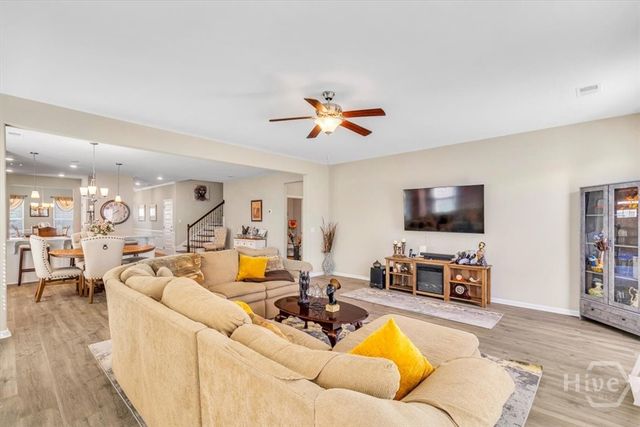 17 Shoefstall Street, Savannah, GA 31407