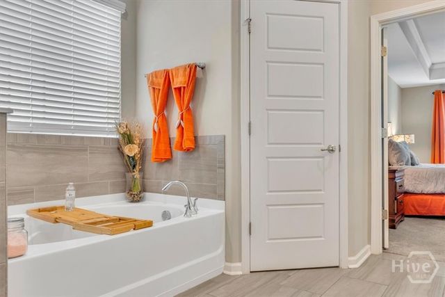 17 Shoefstall Street, Savannah, GA 31407