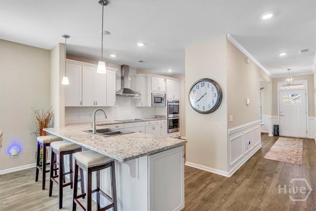 17 Shoefstall Street, Savannah, GA 31407